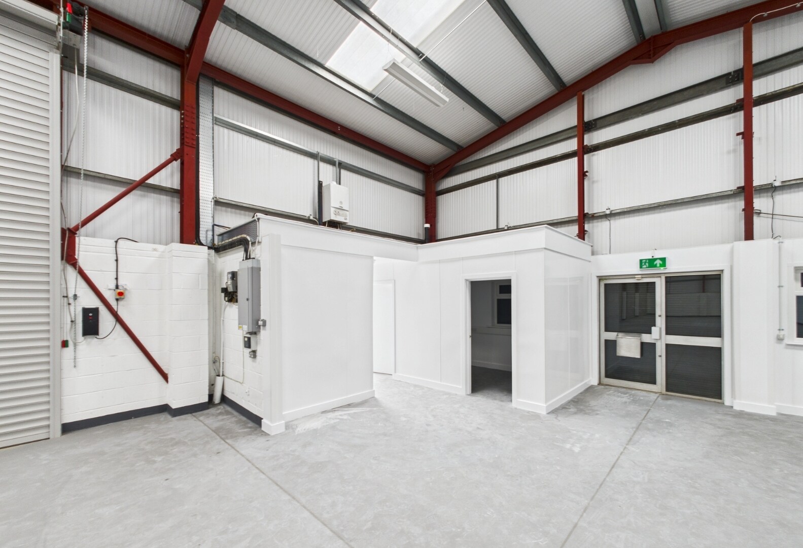 Linnell Way, Kettering to rent Interior Photo- Image 1 of 3