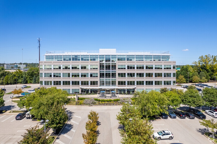 4000 Chemical Rd, Plymouth Meeting, PA to rent - Building Photo - Image 3 of 10