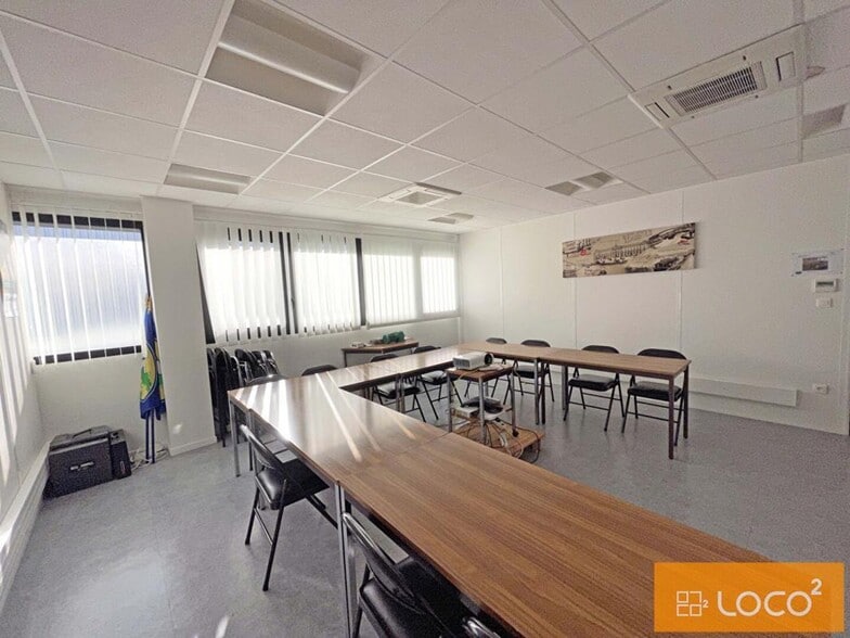 10 Allée Aristide Maillol, Colomiers to rent - Building Photo - Image 3 of 6