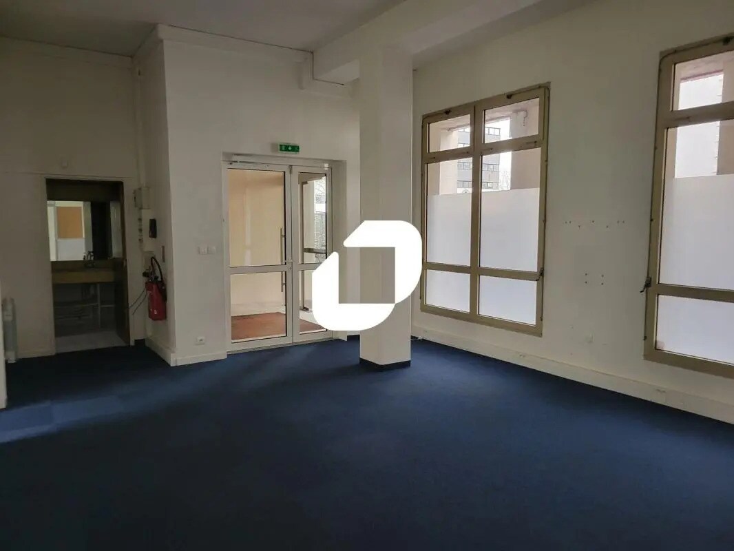 Office in Nantes for sale Building Photo- Image 1 of 7