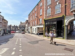 77 Wyle Cop, Shrewsbury to rent Building Photo- Image 1 of 5