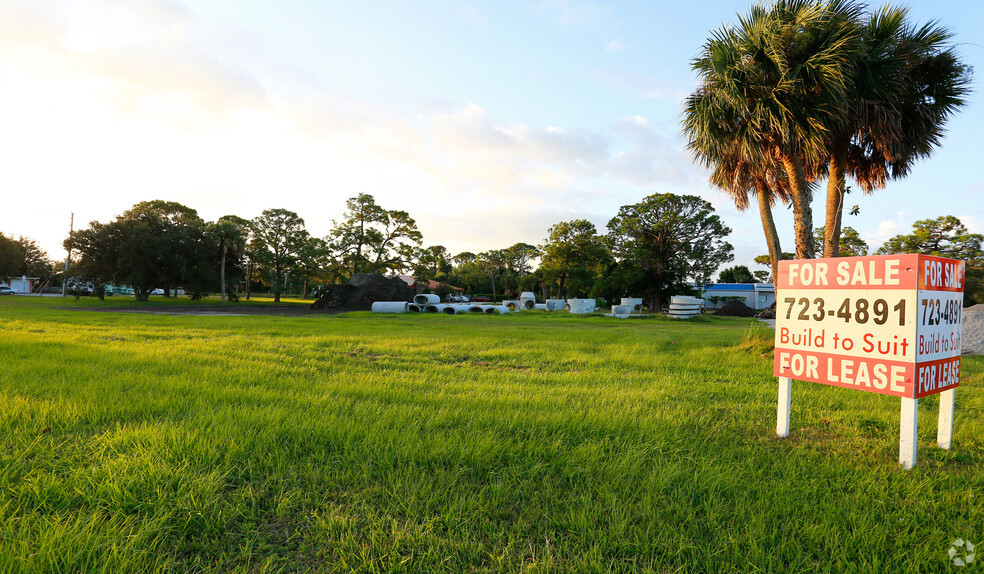 1500 Pine St, Melbourne, FL for sale - Building Photo - Image 3 of 4