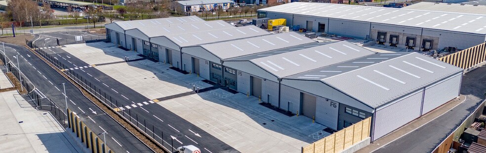 Wilson Rd, Liverpool to rent - Building Photo - Image 3 of 8