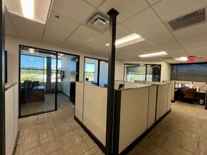 14555 N Scottsdale Rd, Scottsdale, AZ to rent Interior Photo- Image 2 of 7