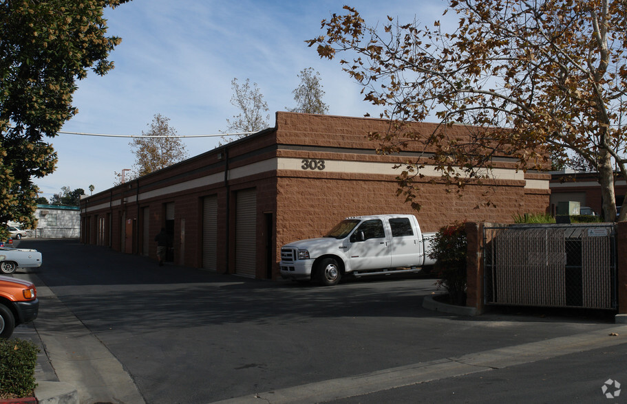 303 Industrial Way, Fallbrook, CA for sale - Primary Photo - Image 1 of 1