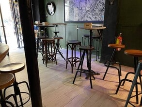 Retail in Barcelona, Barcelona to rent Interior Photo- Image 2 of 5