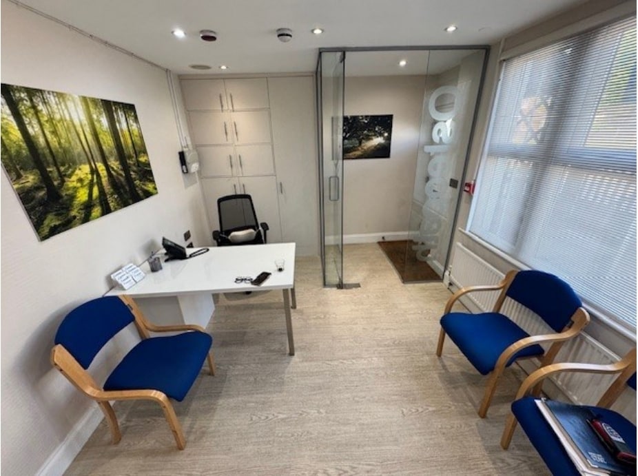 41-43 High Rd, Broxbourne, HRT EN10 6HT - Unit 43 -  - Interior Photo - Image 1 of 2