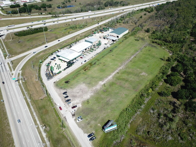 9541 Teter Rd, Fort Myers, FL for sale - Building Photo - Image 3 of 3