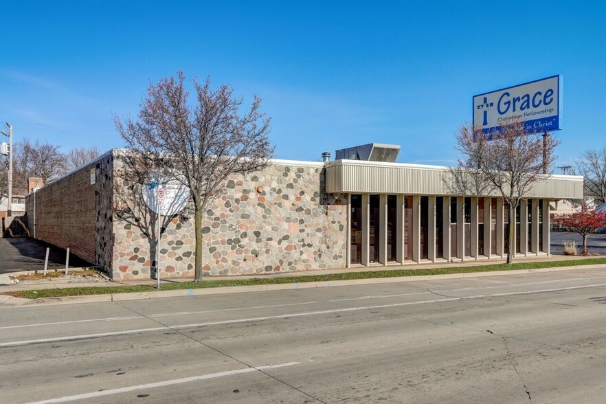 9900 W Capitol Dr, Milwaukee, WI for sale - Primary Photo - Image 1 of 1