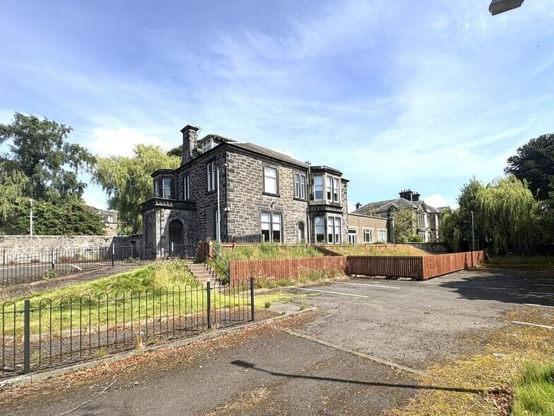 Comely Park, Dunfermline to rent - Building Photo - Image 2 of 18