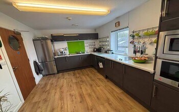 Station Ln, Witney to rent Interior Photo- Image 2 of 2