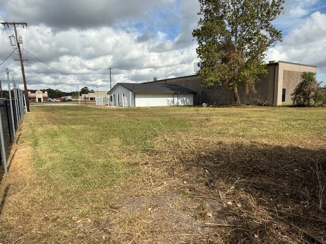 2531 S Bypass 35, Alvin, TX for rent - Building Photo - Image 3 of 5