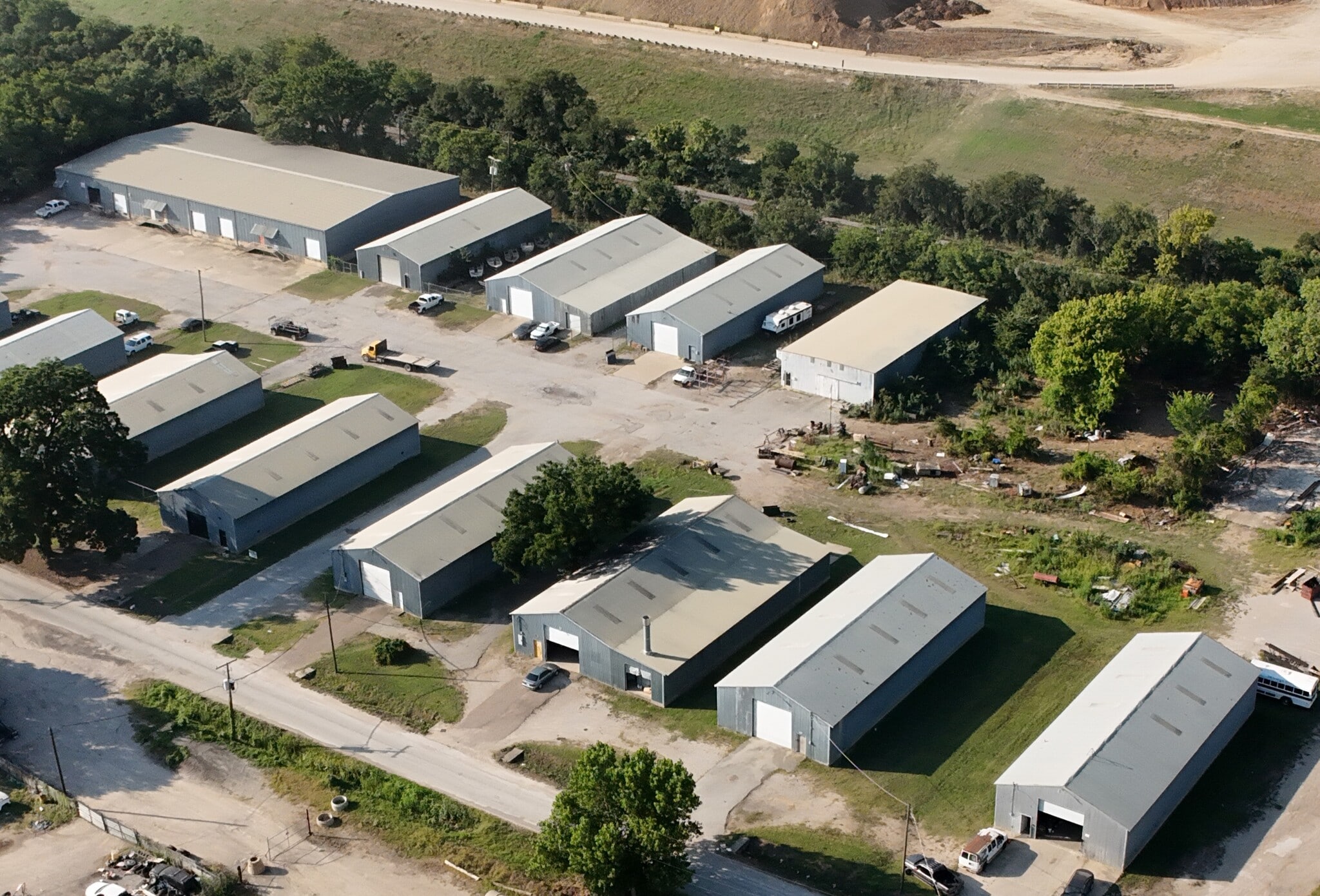 222 Valley Ln, Kennedale, TX to rent Building Photo- Image 1 of 1