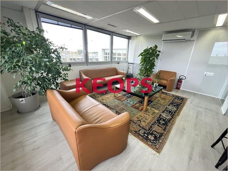 5 Avenue Albert Durand, Blagnac for sale - Interior Photo - Image 3 of 16