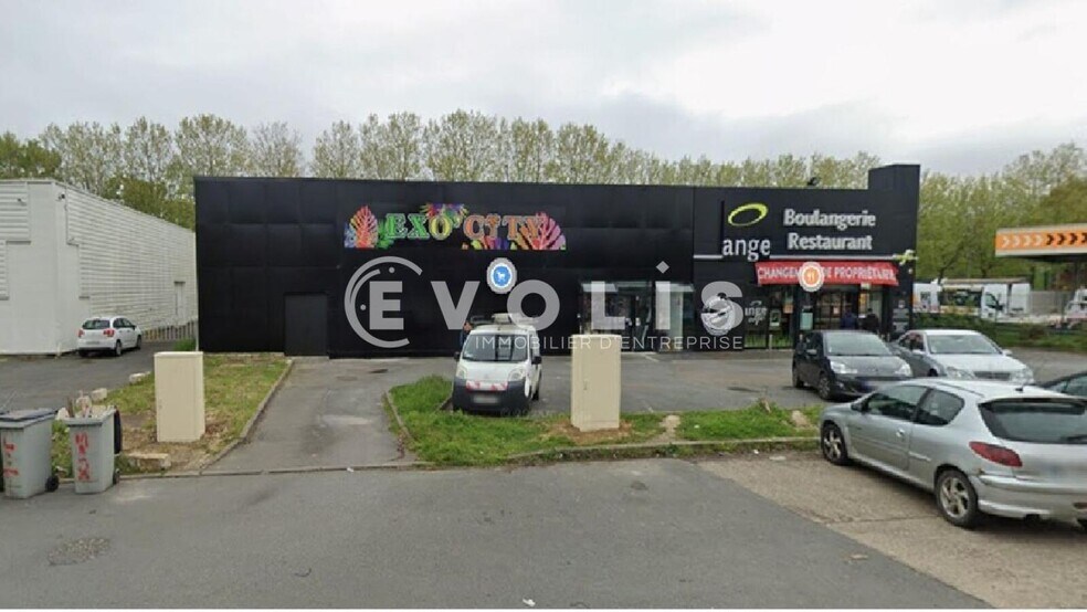 Retail in Savigny-le-Temple for sale - Building Photo - Image 1 of 1