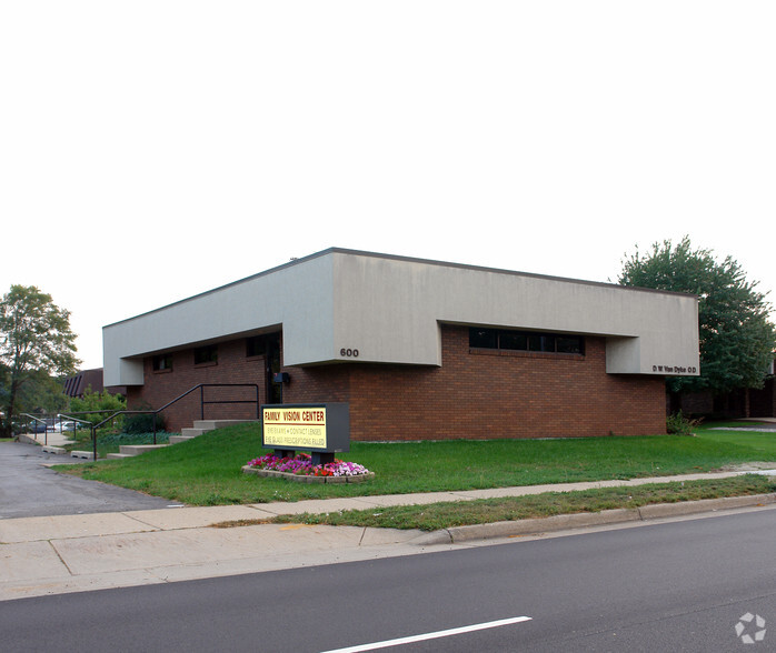 600 36th St SW, Grand Rapids, MI for sale - Primary Photo - Image 1 of 1