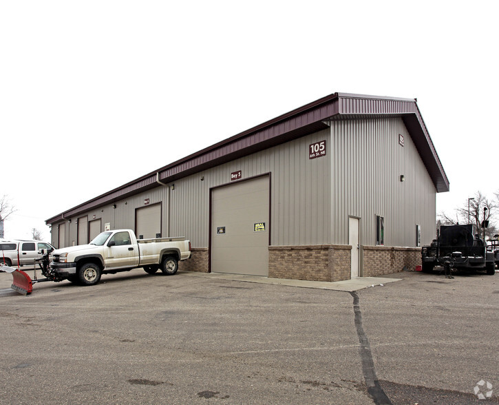 105 6th St NE, Buffalo, MN for sale - Primary Photo - Image 1 of 1