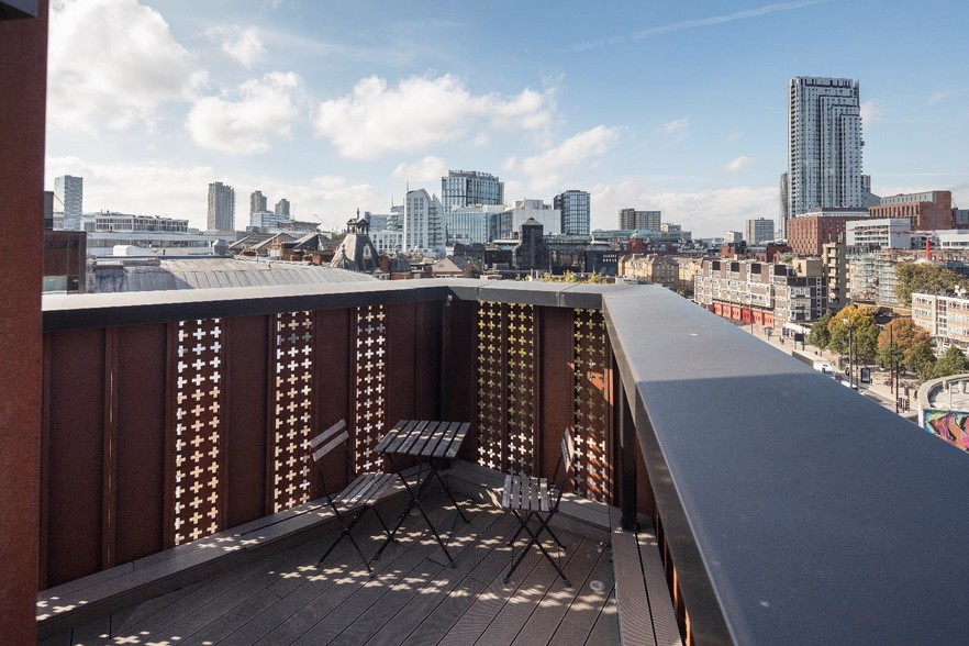 82 Great Eastern St, London to rent - Building Photo - Image 3 of 6