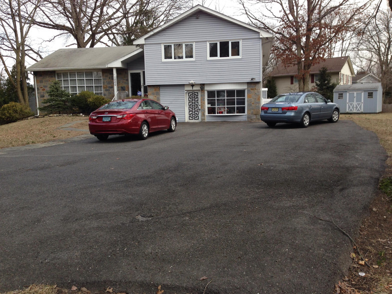 1000 Berlin Rd, Cherry Hill, NJ for sale - Building Photo - Image 1 of 4