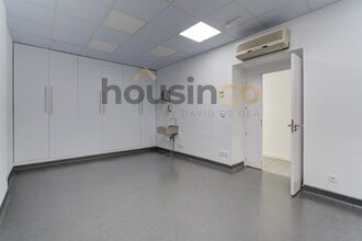 Retail in Madrid, Madrid to rent Interior Photo- Image 2 of 37