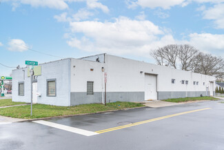 More details for 181 E Hoffman Ave, Lindenhurst, NY - Industrial for Sale