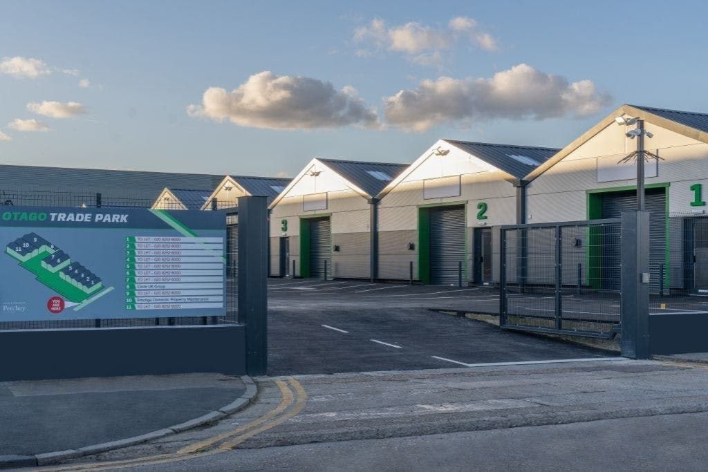 23 Crown Rd, Enfield to rent Building Photo- Image 1 of 42