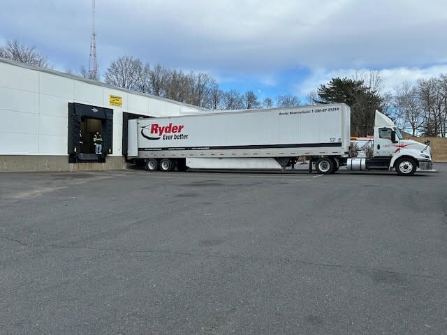 6 Britton Dr, Bloomfield, CT to rent Building Photo- Image 1 of 39