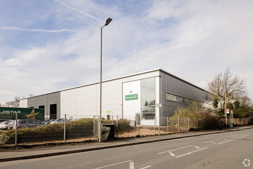 Old Bath Rd, Slough for sale - Primary Photo - Image 1 of 1