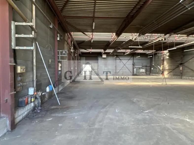 Industrial in Villeneuve-la-Garenne to rent - Interior Photo - Image 3 of 10