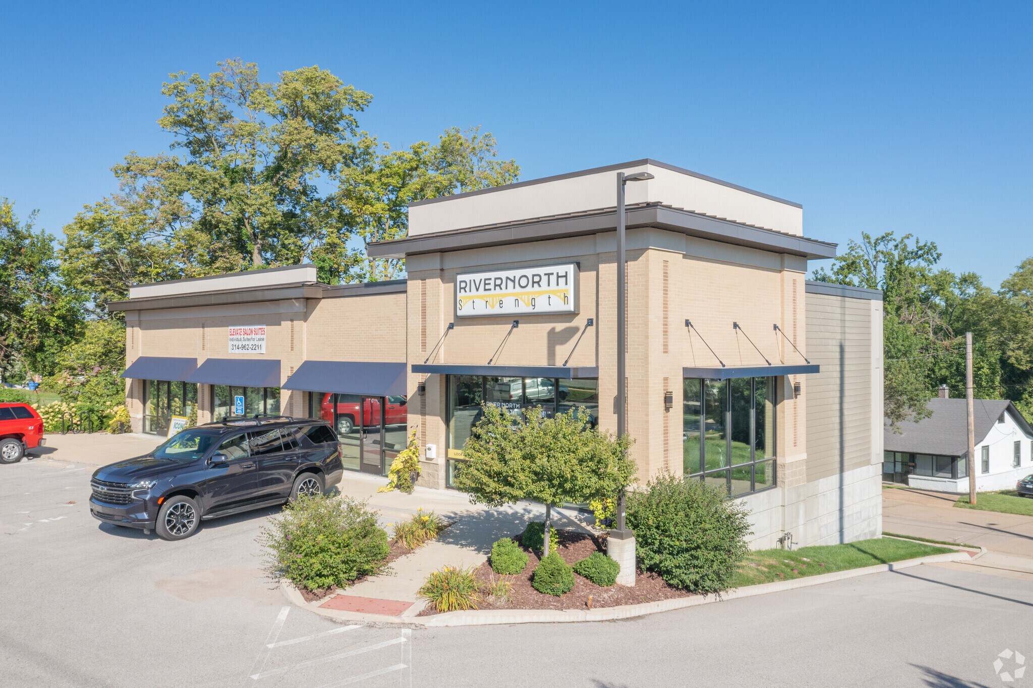 10505 Big Bend Rd, Kirkwood, MO for sale Primary Photo- Image 1 of 1