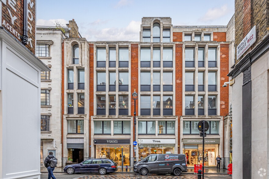 24 Long Acre, London to rent - Building Photo - Image 2 of 2