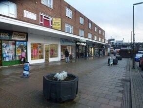 4 Croft Para, Walsall to rent Building Photo- Image 1 of 6