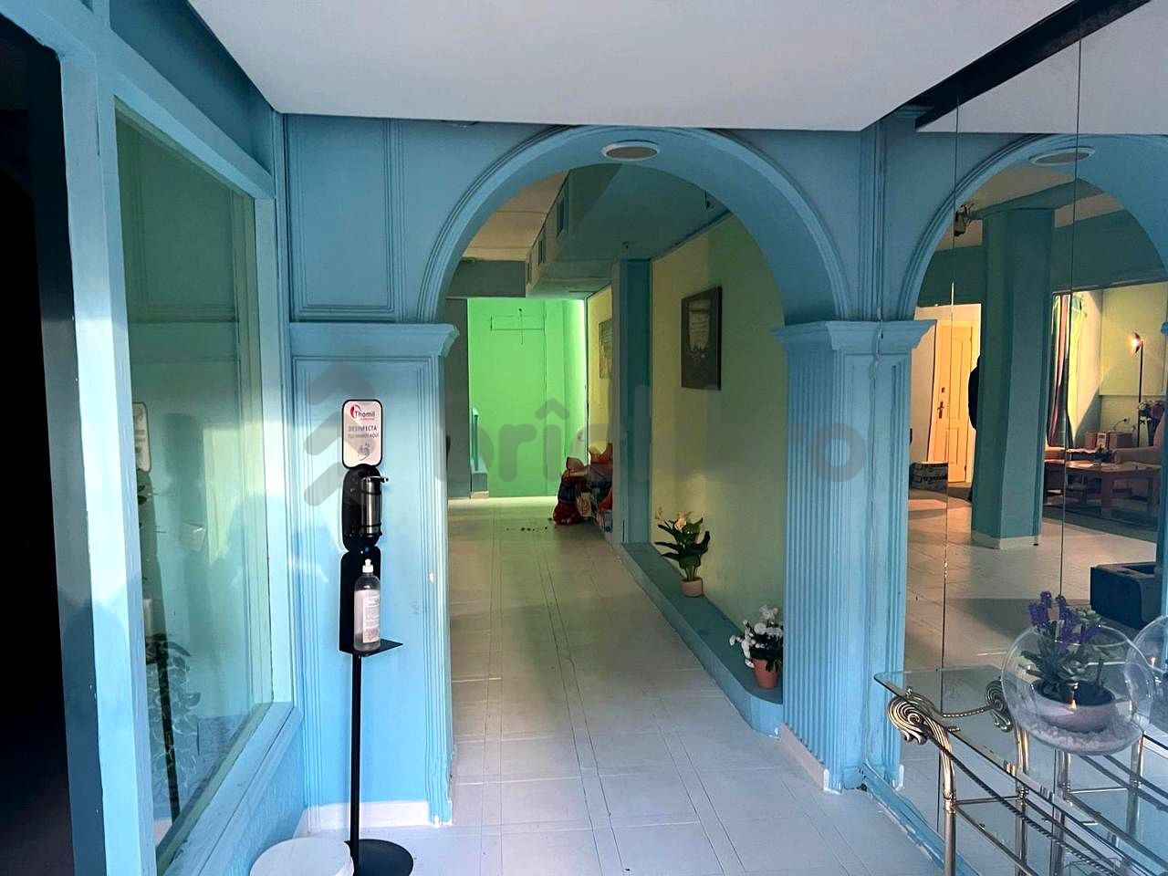 Retail in Madrid, Madrid to rent Interior Photo- Image 1 of 7