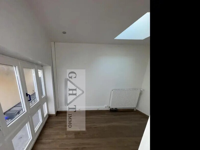 Office in Ivry-sur-Seine to rent - Interior Photo - Image 3 of 9