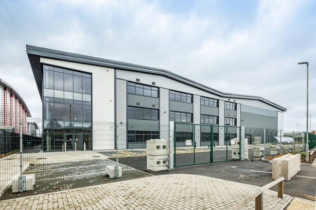 More details for Trafford Park Rd, Manchester - Industrial to Rent