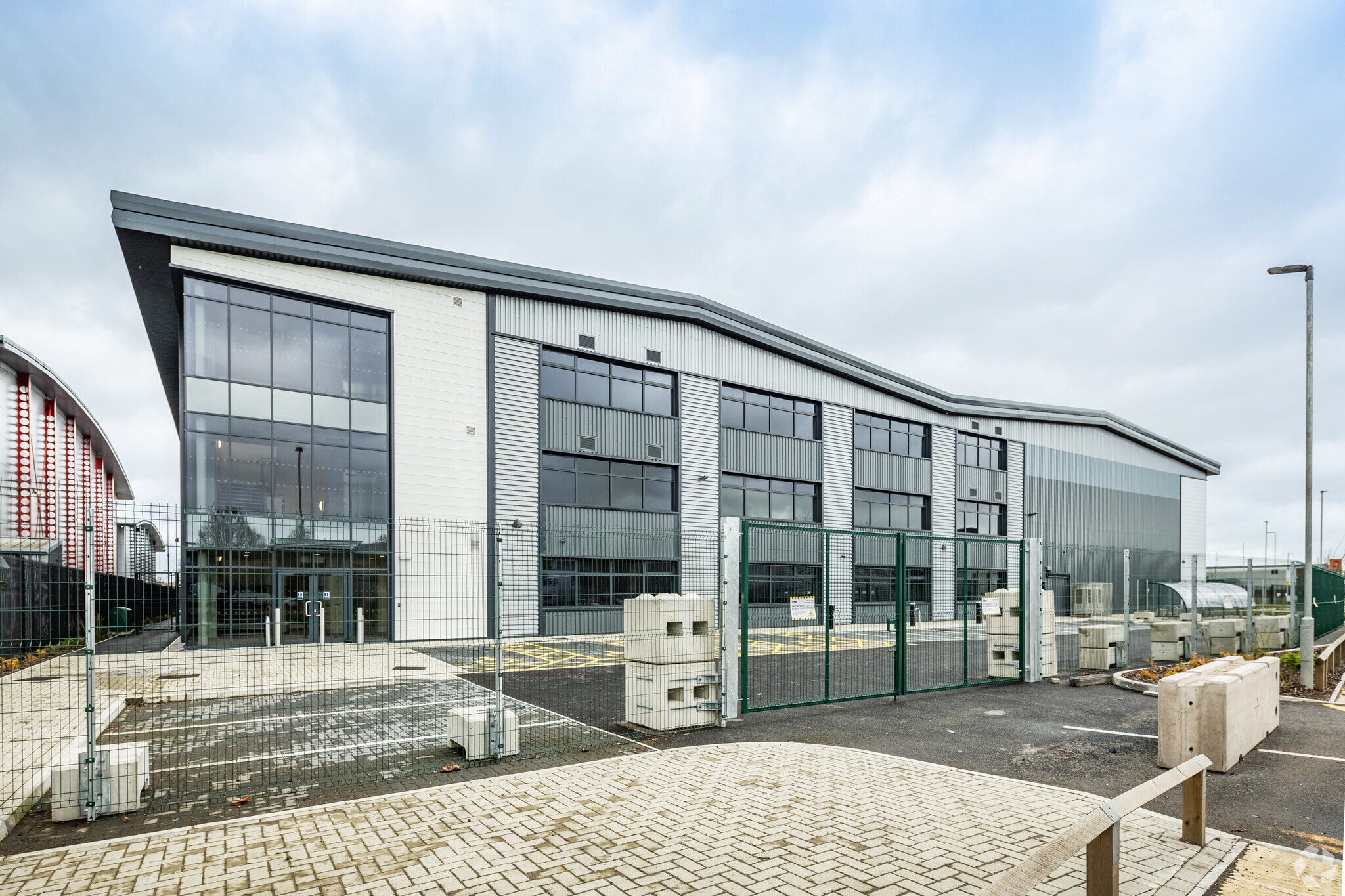 Trafford Park Rd, Manchester to rent Primary Photo- Image 1 of 6