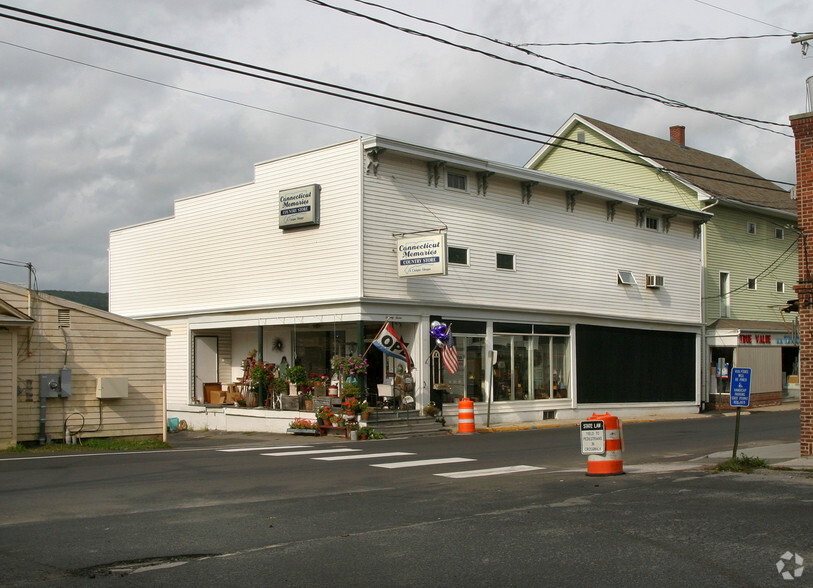 77 Railroad St, New Milford, CT for sale - Primary Photo - Image 2 of 6