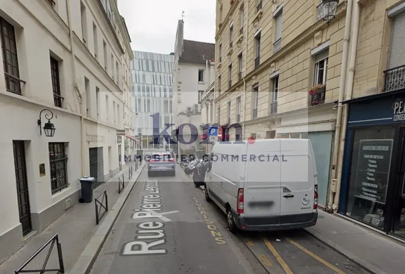 Retail in Paris to rent - Building Photo - Image 2 of 4