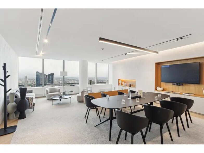 20 Place De La Défense, Puteaux to rent - Interior Photo - Image 3 of 28