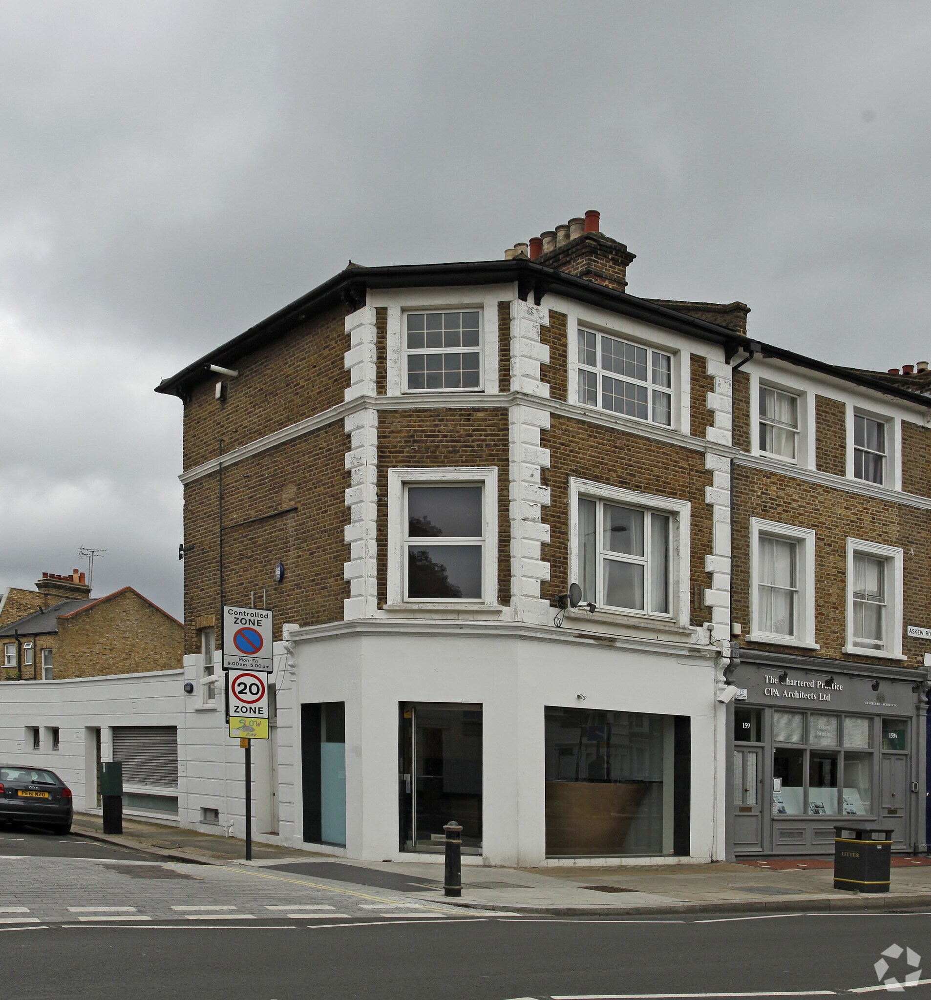 157 Askew Rd, London for sale Primary Photo- Image 1 of 1