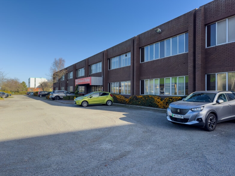 Rhosili Rd, Northampton for sale - Building Photo - Image 3 of 9
