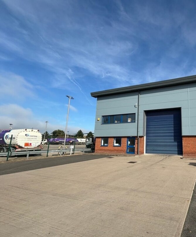 60 Gorsey Ln, Birmingham to rent Primary Photo- Image 1 of 2