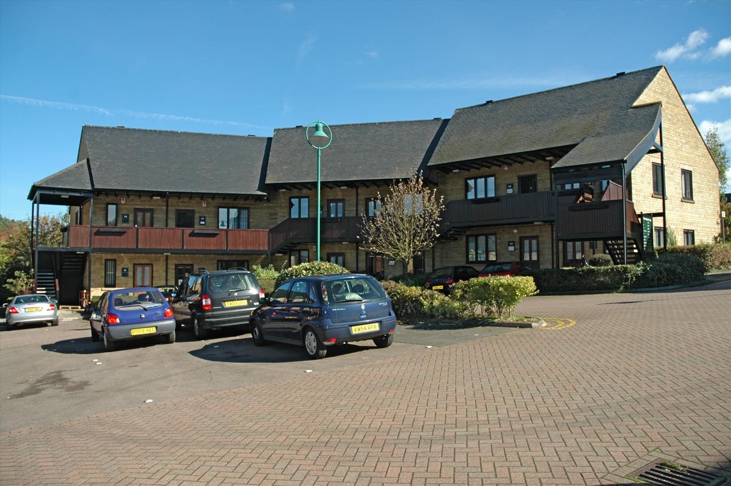 8-19 Canon Harnett Ct, Milton Keynes to rent Building Photo- Image 1 of 6