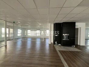 Office in Dardilly to rent Floor Plan- Image 2 of 3