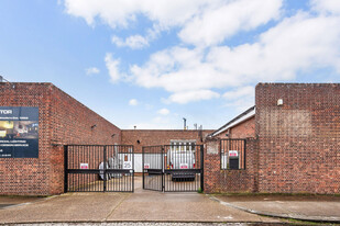 25 Lydden Rd, London LND - Commercial Property