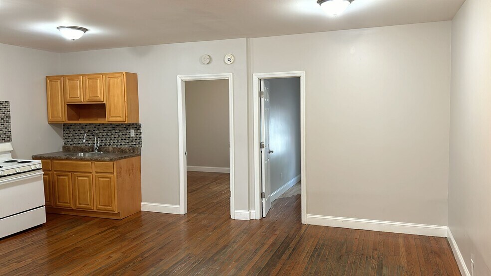 1744 Pitkin Ave, Brooklyn, NY for sale - Building Photo - Image 3 of 8