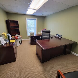 More details for 7 W Queens Way, Hampton, VA - Office for Rent