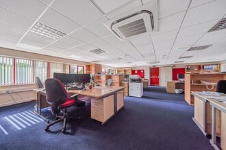 Bindon Rd, Taunton for sale Interior Photo- Image 2 of 15