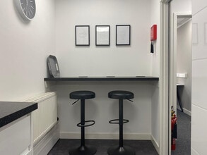 10-16 Victoria Rd, Tamworth to rent Interior Photo- Image 2 of 5