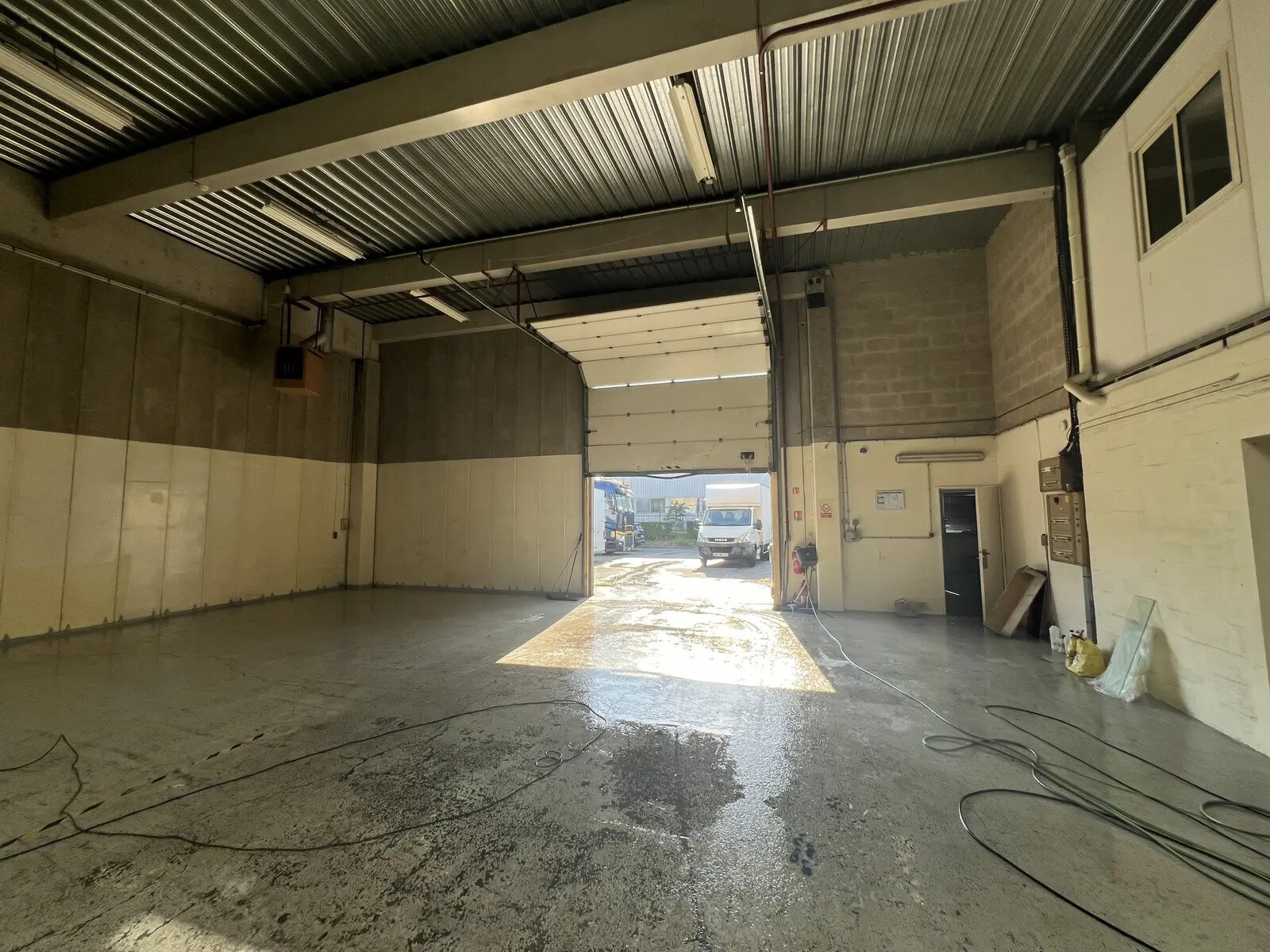 Industrial in Argenteuil to rent Interior Photo- Image 1 of 7